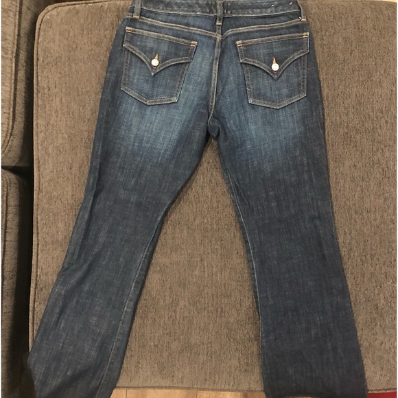 Gap Womens Size 8/29 Medium Wash Low Rise Curvy Flare Flap Pocket Denim Jeans - Picture 2 of 6